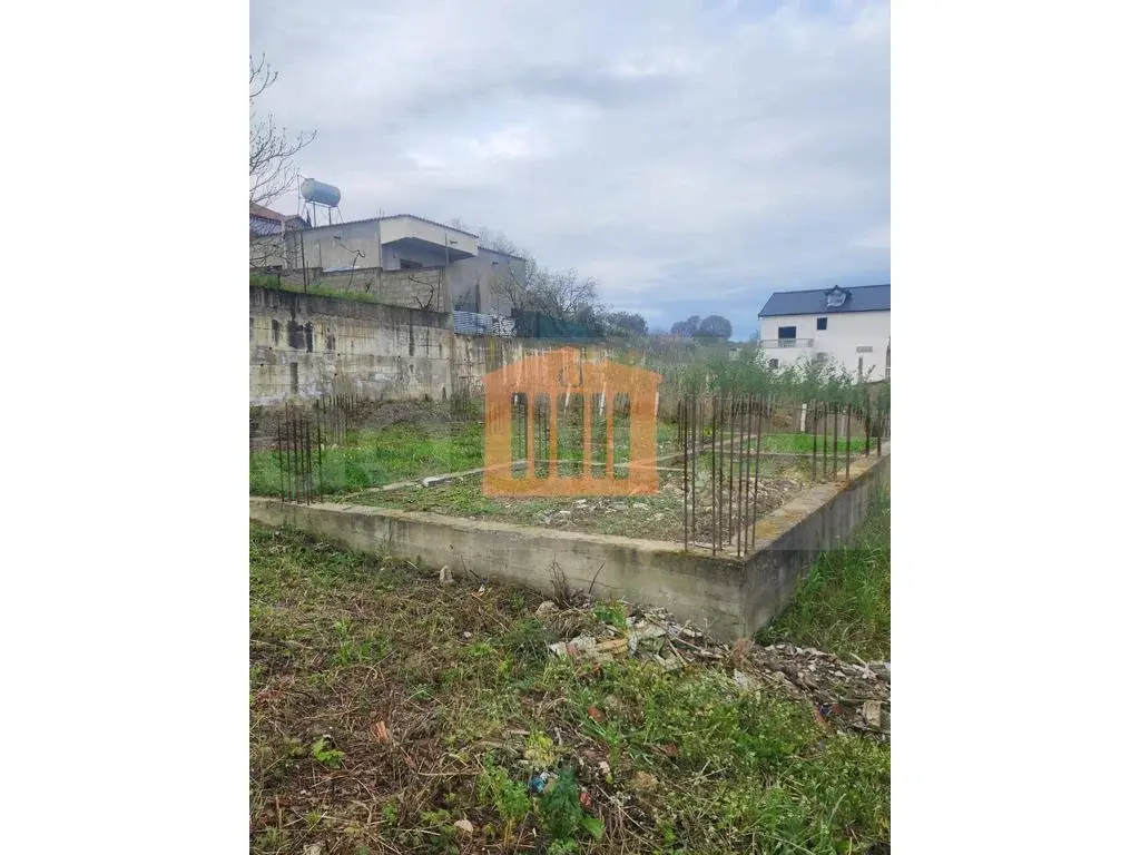 Parcela toke 1000 m²