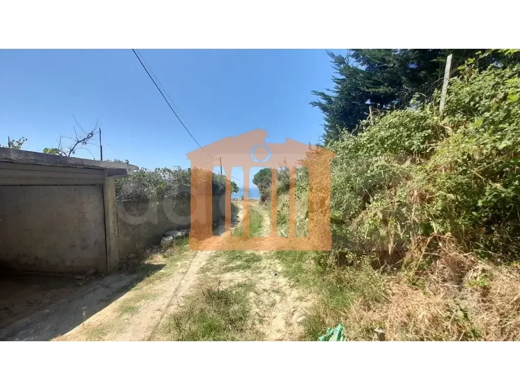 Vilë 460 m² 3 kati