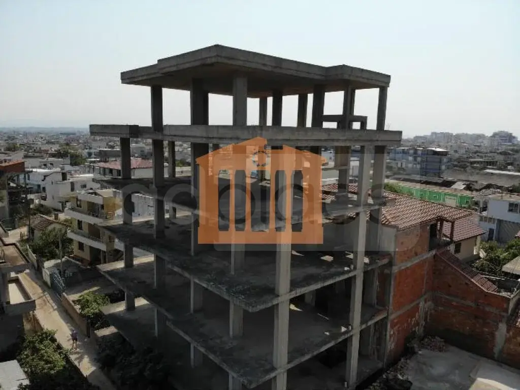 Pasuri të palujtshme komerciale 792 m²