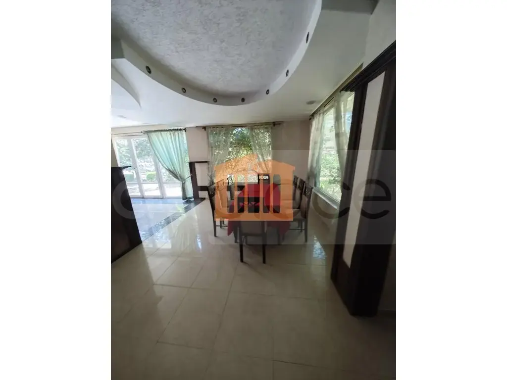 Pasuri të palujtshme komerciale 288 m² 1 kati