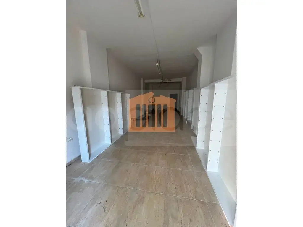 Pasuri të palujtshme komerciale 70 m² 1 kati