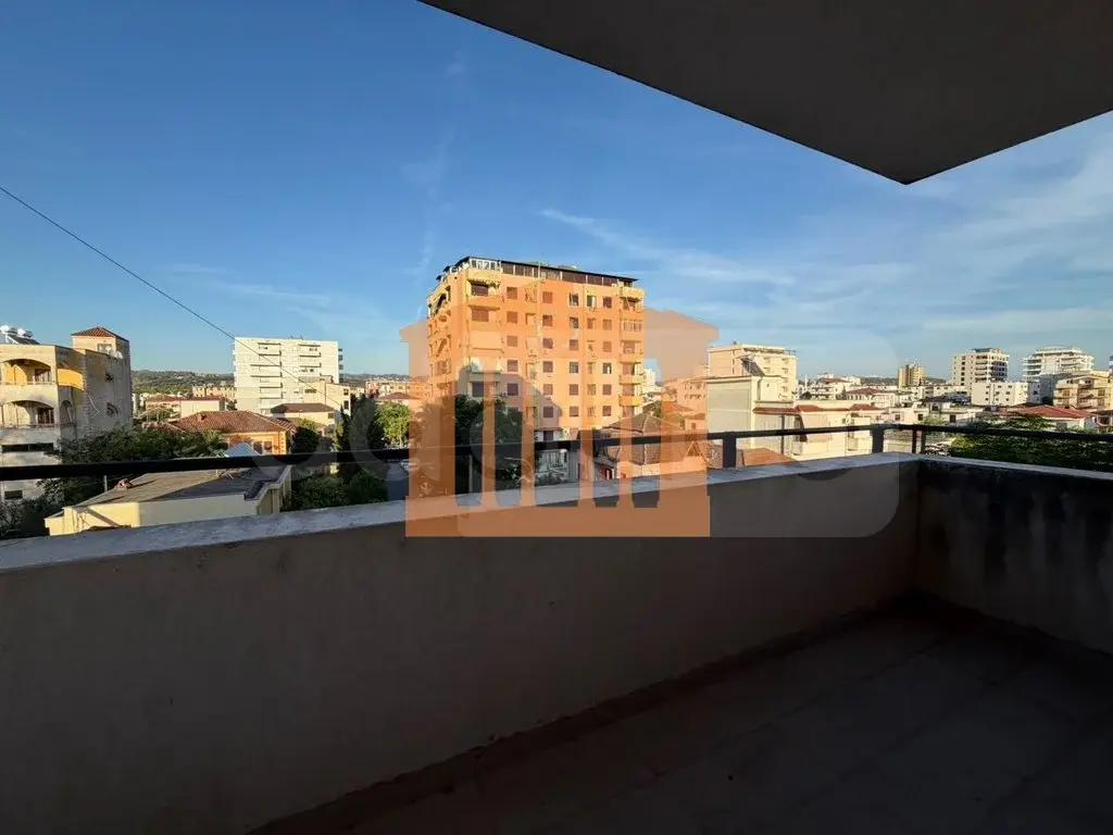Apartment 1+2 rooms 113 m² 3 floor