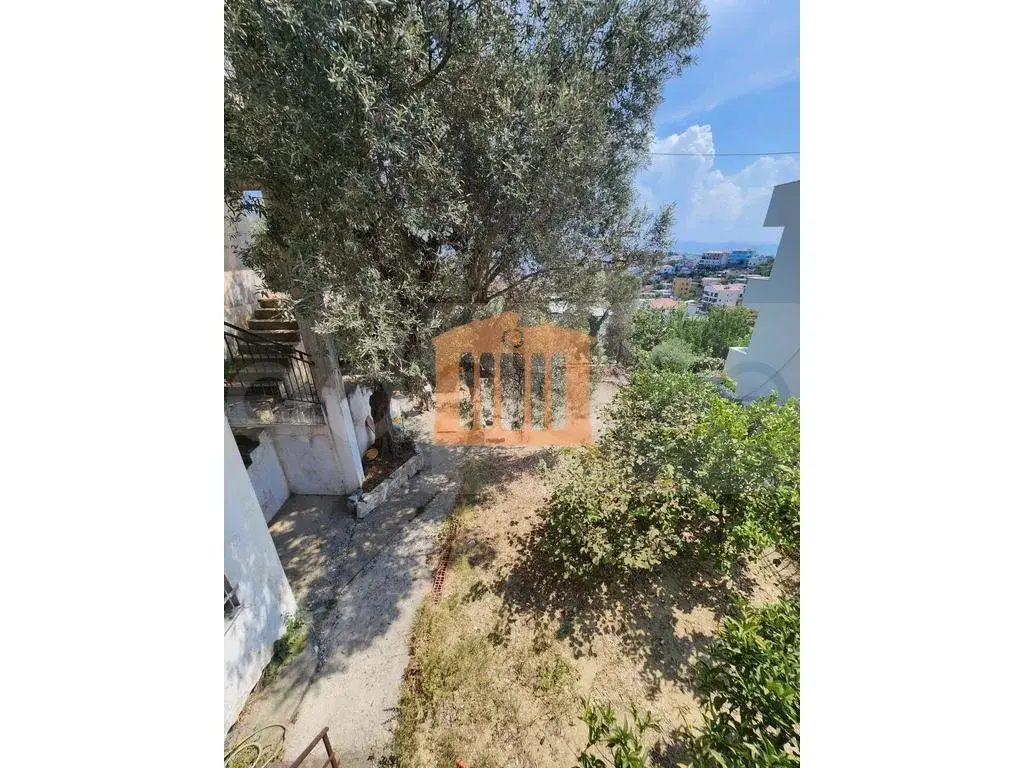 Vilë 129 m² 2 kati