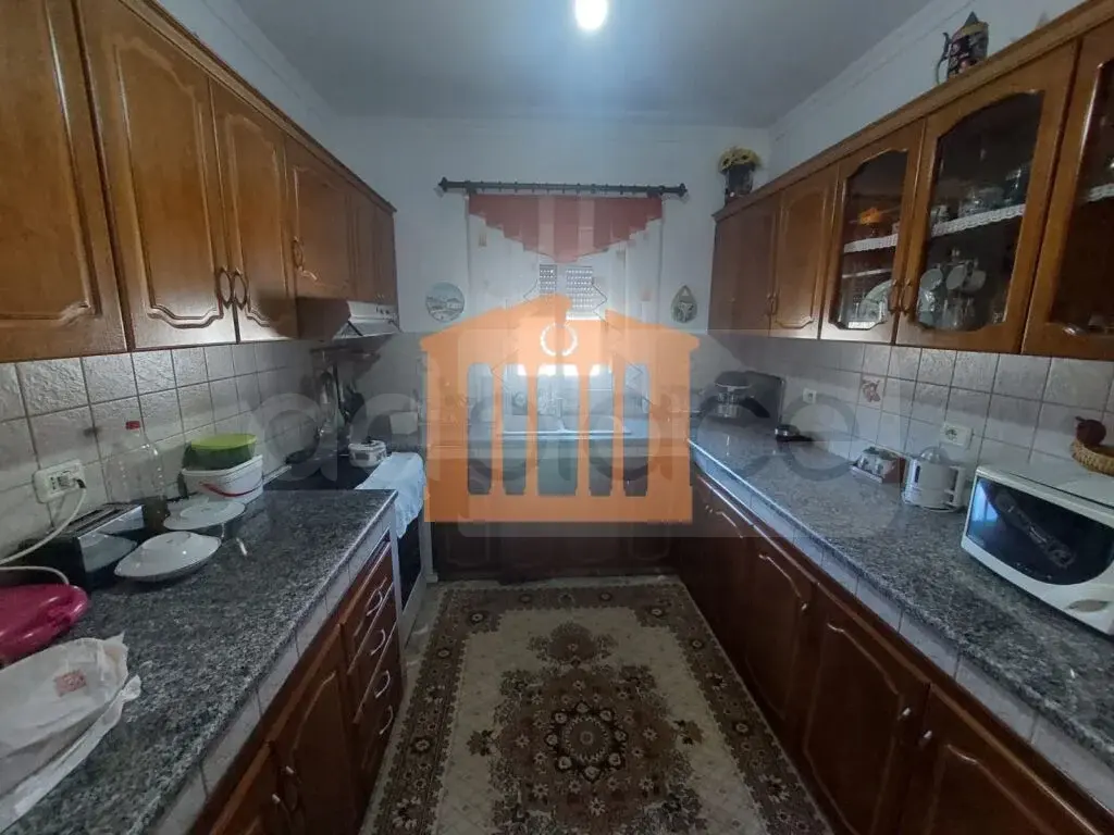 Vilë 210 m² 1 kati