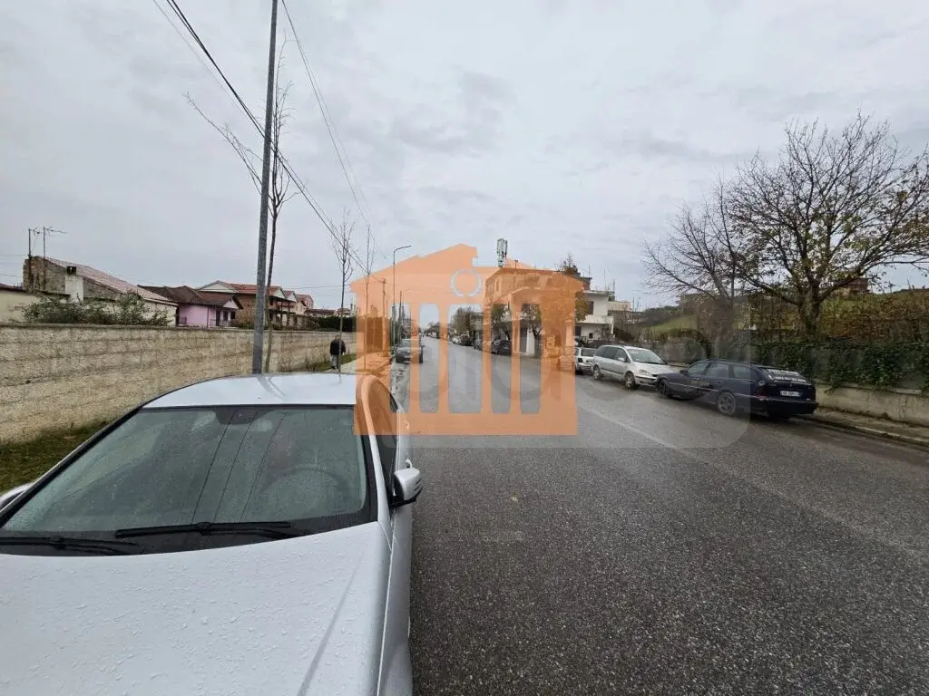 Pasuri të palujtshme komerciale 260 m²