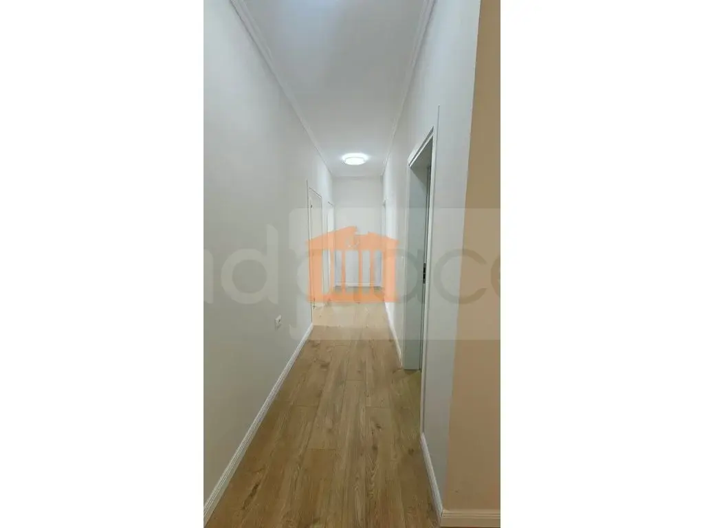 Apartament 1+3 dhoma 129 m² 9 kati