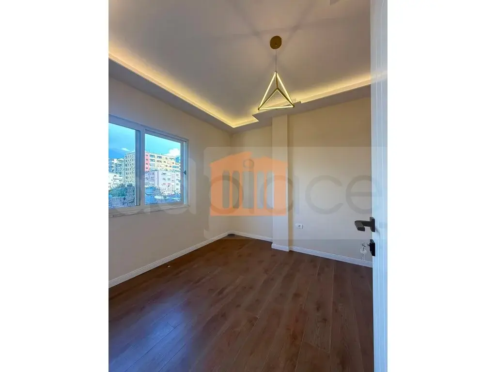 Квартира 1+2 комнаты 68 м² 2 этаж