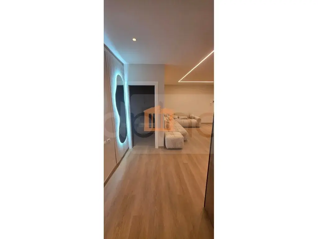 Apartament 1+2 dhoma 87 m² 4 kati