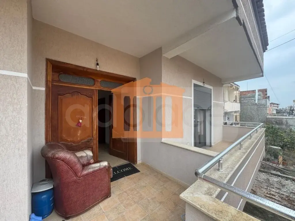 Apartament 1+2 dhoma 168 m² 2 kati