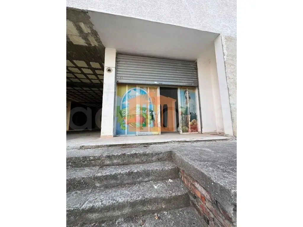 Pasuri të palujtshme komerciale 70 m² 1 kati