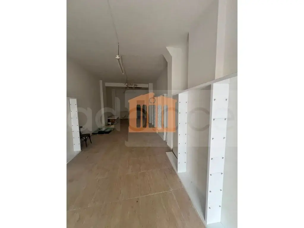 Pasuri të palujtshme komerciale 70 m² 1 kati