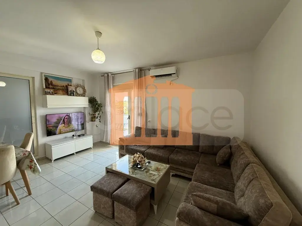 Apartament 1+3 dhoma 74 m² 8 kati