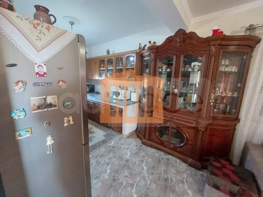 Vilë 210 m² 1 kati