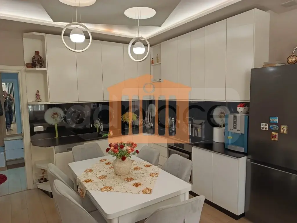 Apartament 1+3 dhoma 101 m² 11 kati