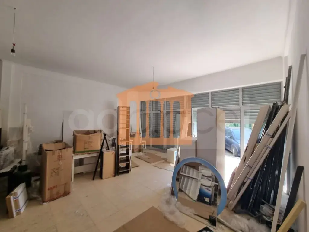 Pasuri të palujtshme komerciale 54 m² 1 kati