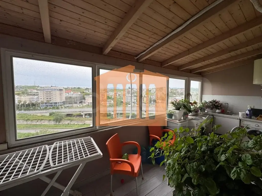 Apartament 1+2 dhoma 92 m² 8 kati