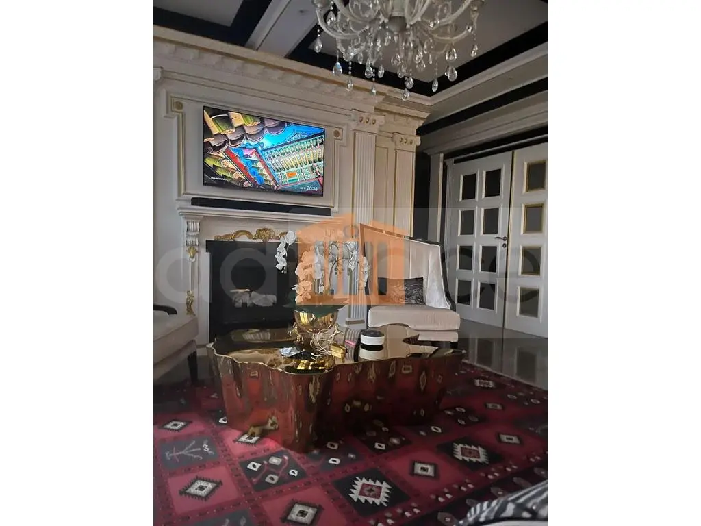 Apartament 1+4 dhoma 177 m² 10 kati