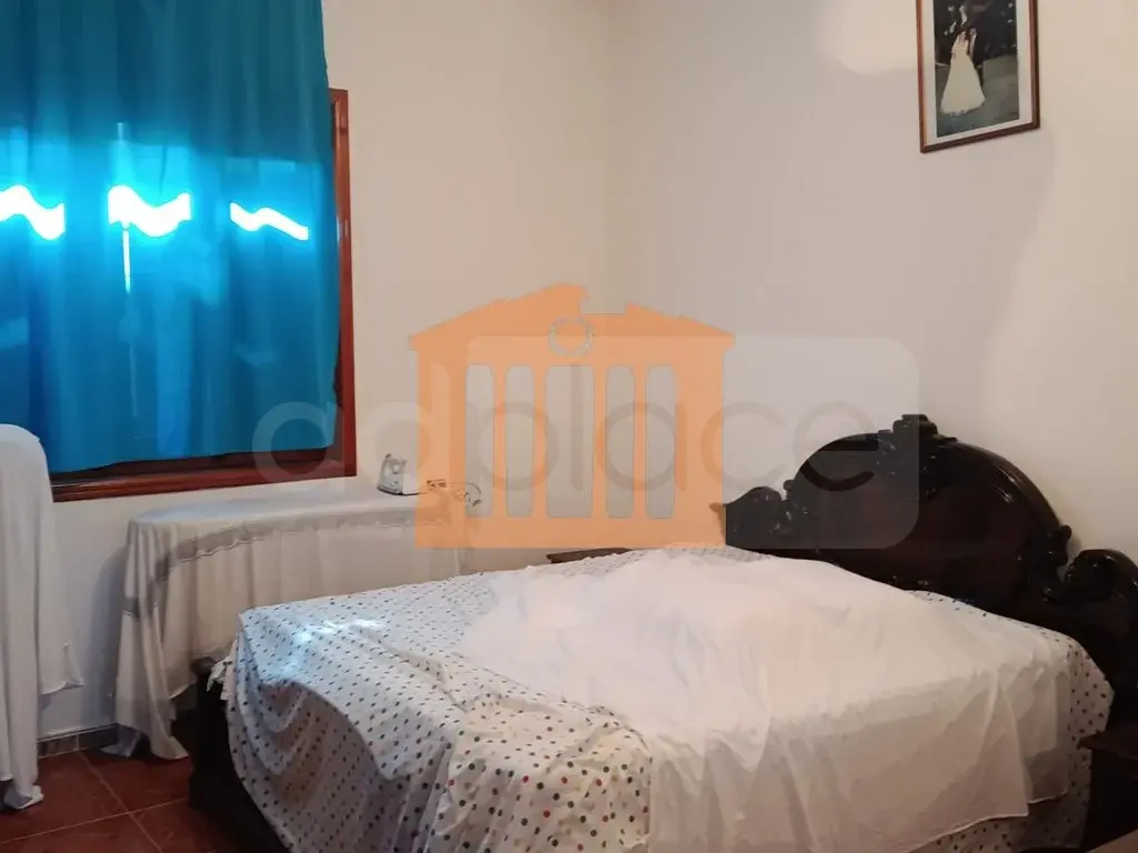 Vilë 230 m²