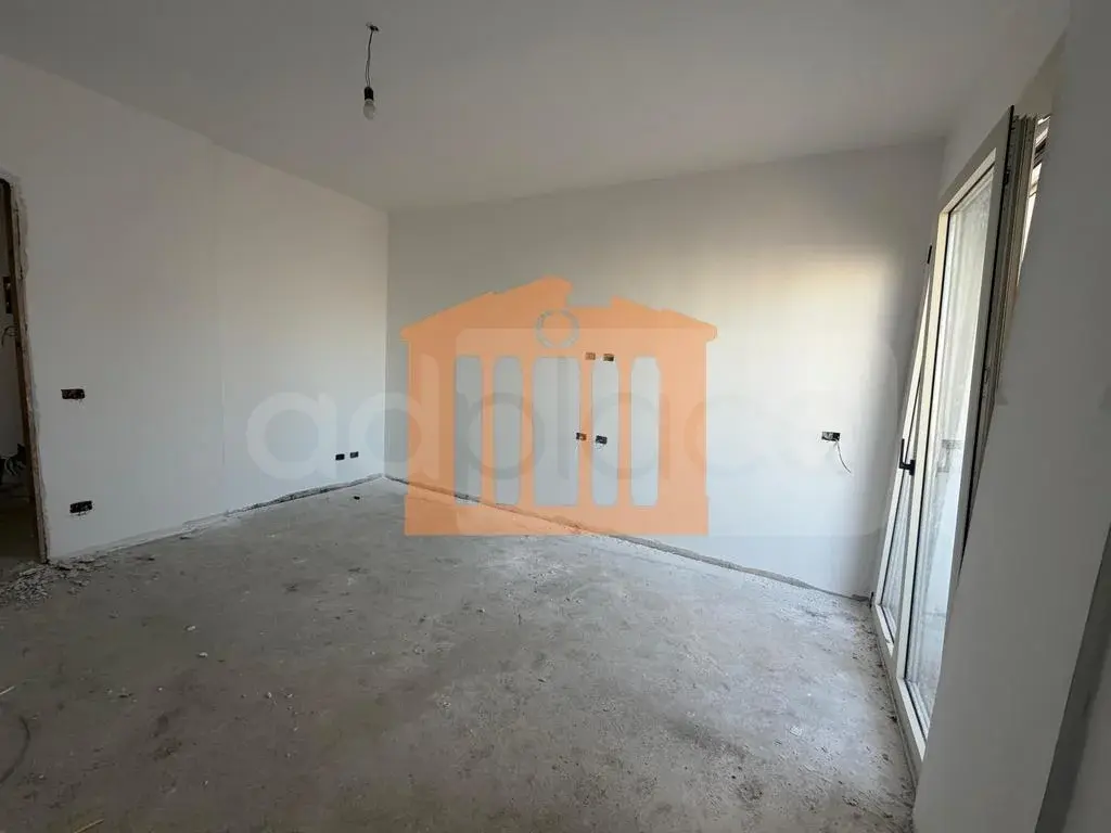 Apartament 1+2 dhoma 126 m² 6 kati
