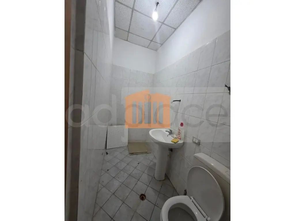 Pasuri të palujtshme komerciale 32 m² 1 kati
