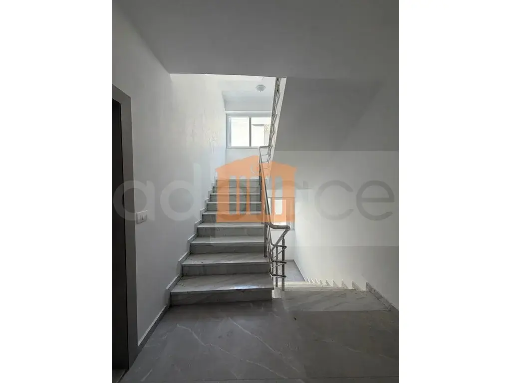 Apartament 1+1 dhoma 65 m² 3 kati