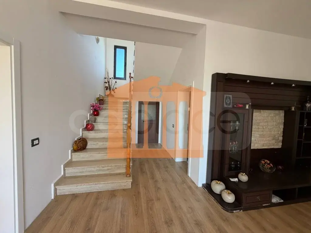 Vilë 112 m²