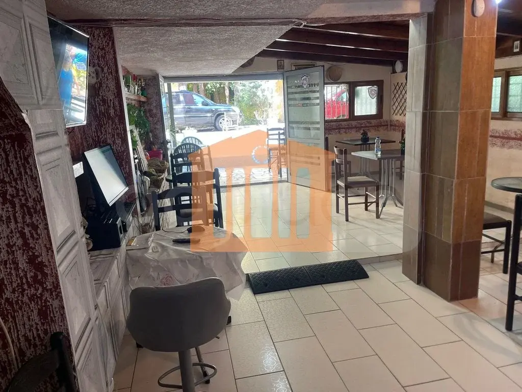 Pasuri të palujtshme komerciale 51 m² 1 kati
