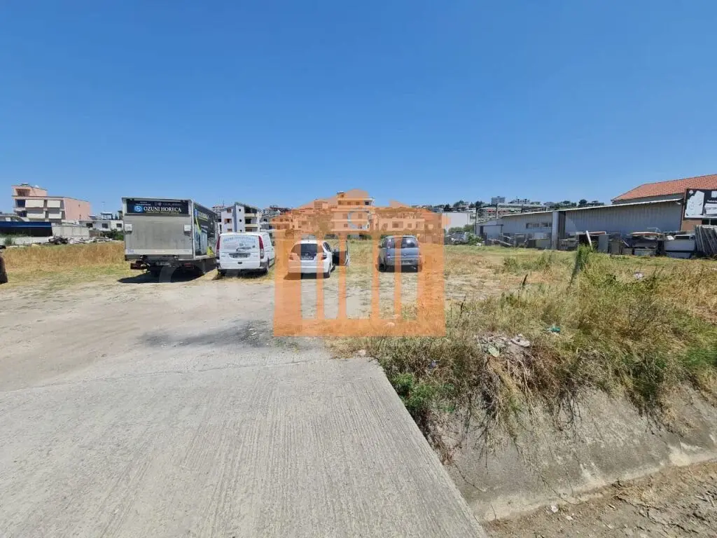 Parcela toke 1599 m²