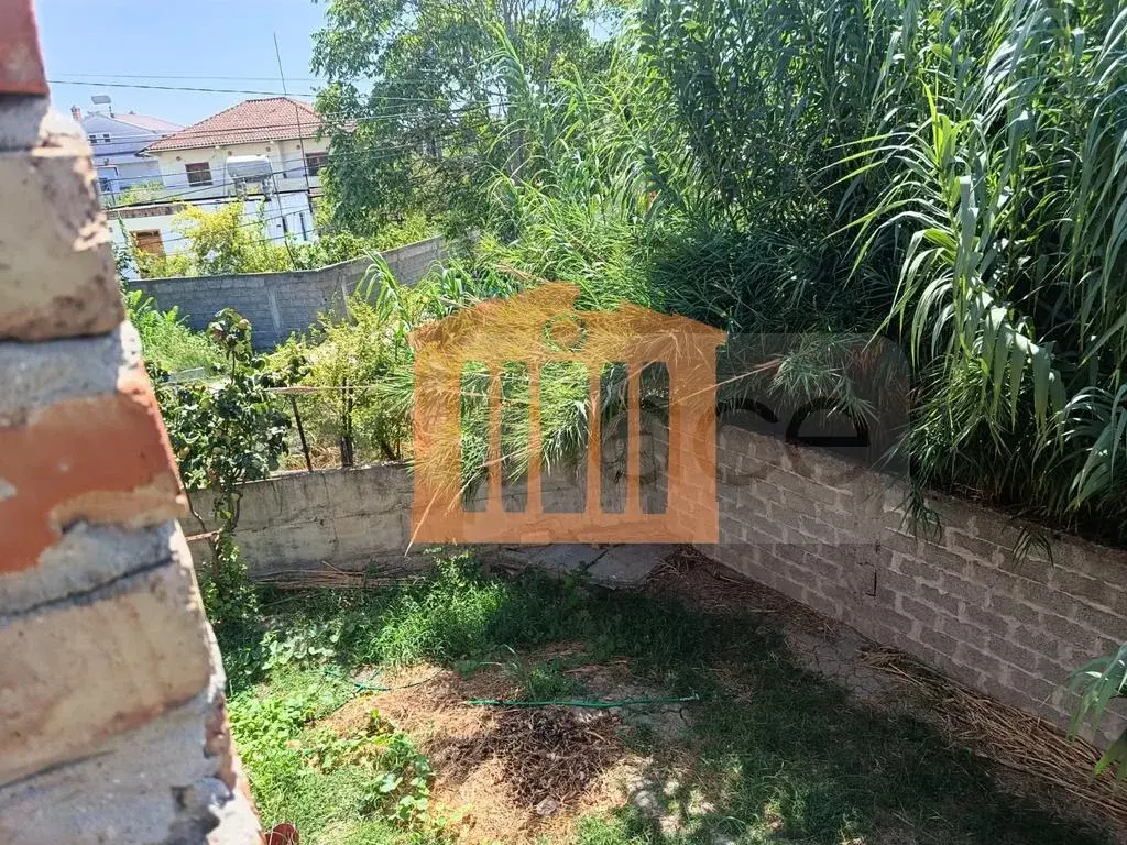 Vilë 200 m²