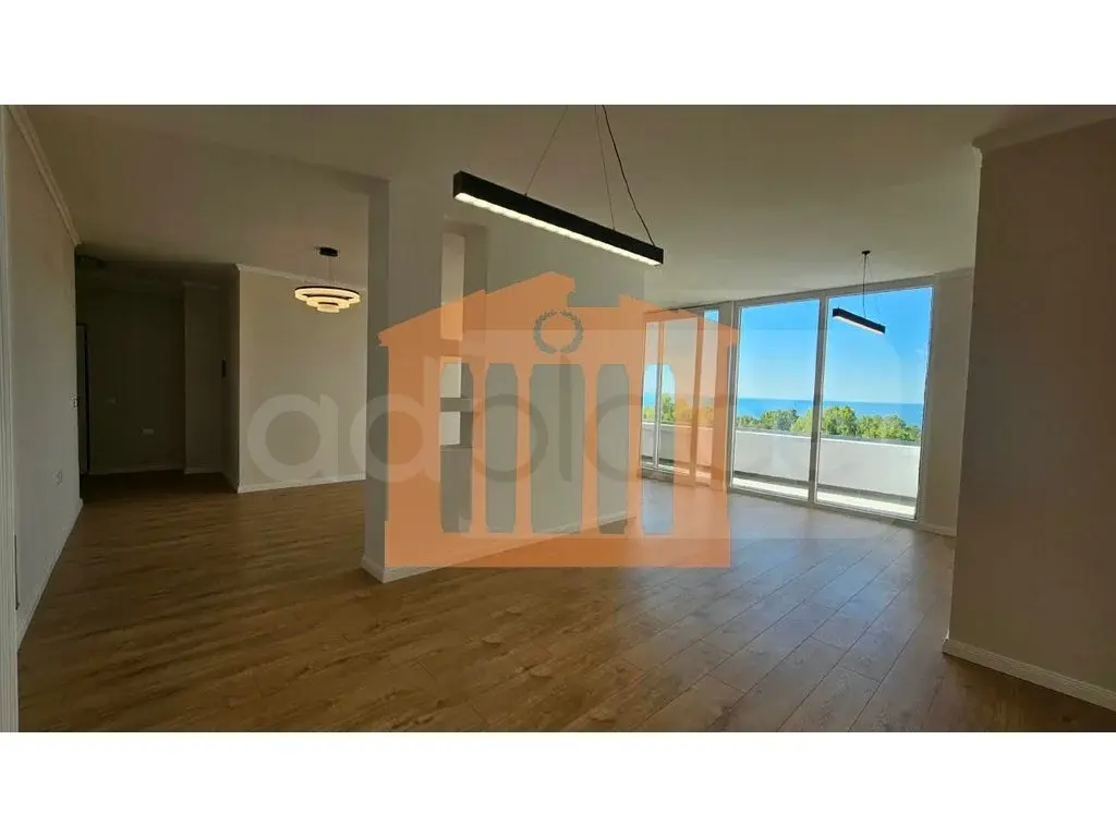 Apartament 1+3 dhoma 129 m² 9 kati