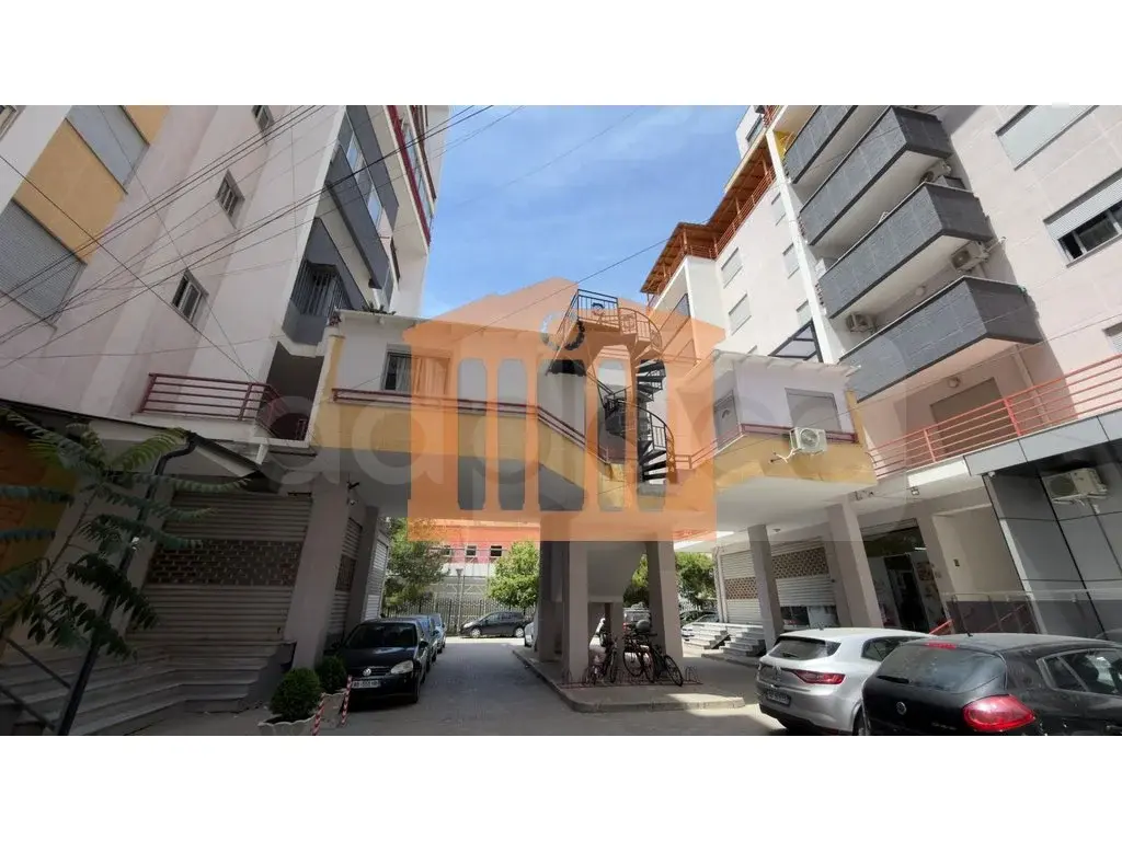 Apartament 1+2 dhoma 77 m² 2 kati