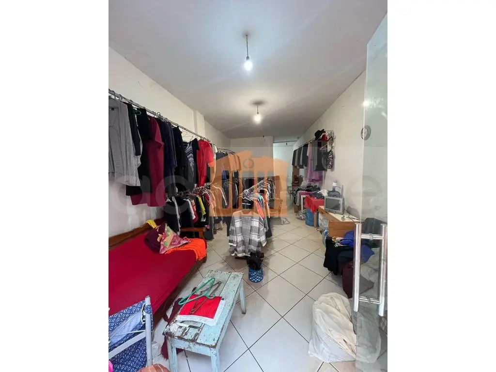 Pasuri të palujtshme komerciale 44 m² 1 kati