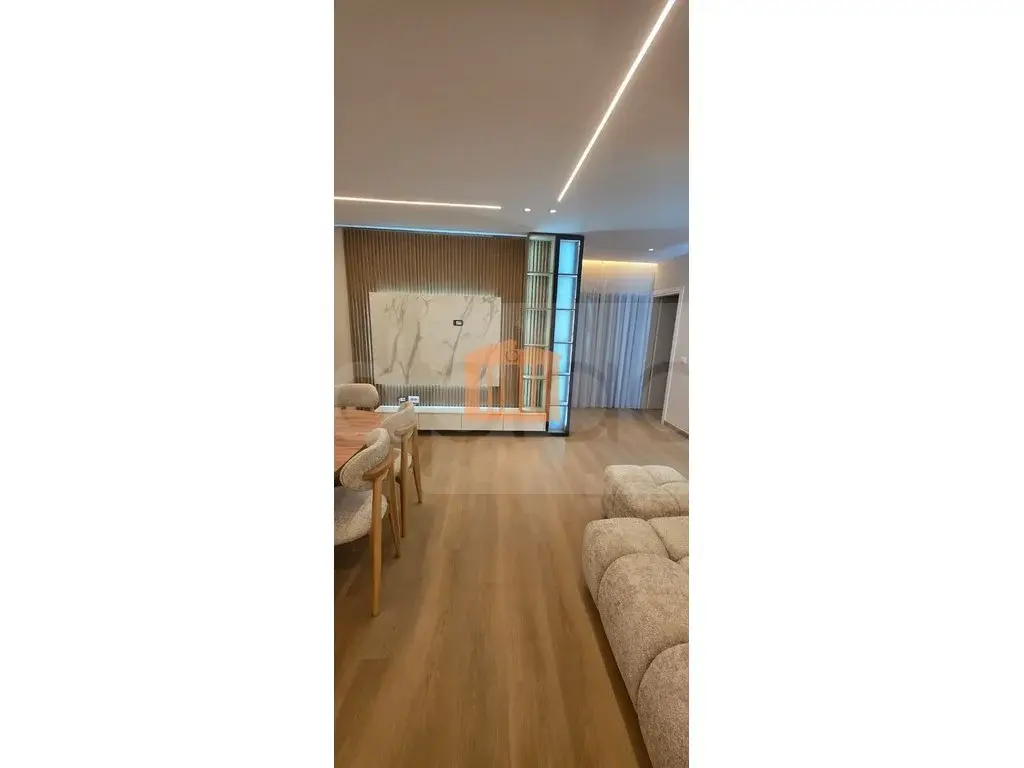 Apartament 1+2 dhoma 87 m² 4 kati