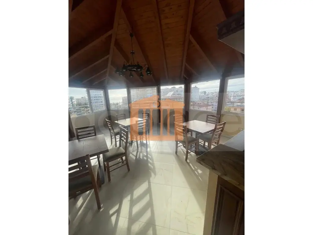 Pasuri të palujtshme komerciale 170 m²