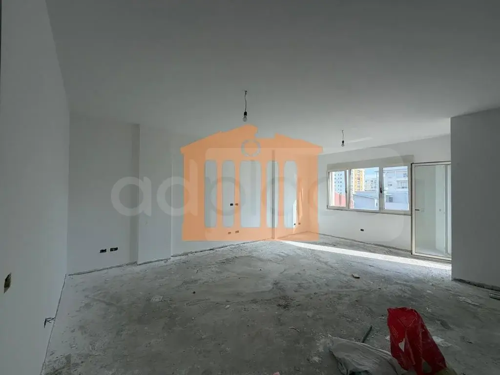 Apartament 1+2 dhoma 126 m² 3 kati