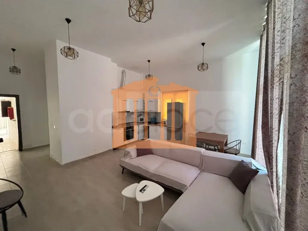 Apartament 1+1 dhoma 77 m² 1 kati