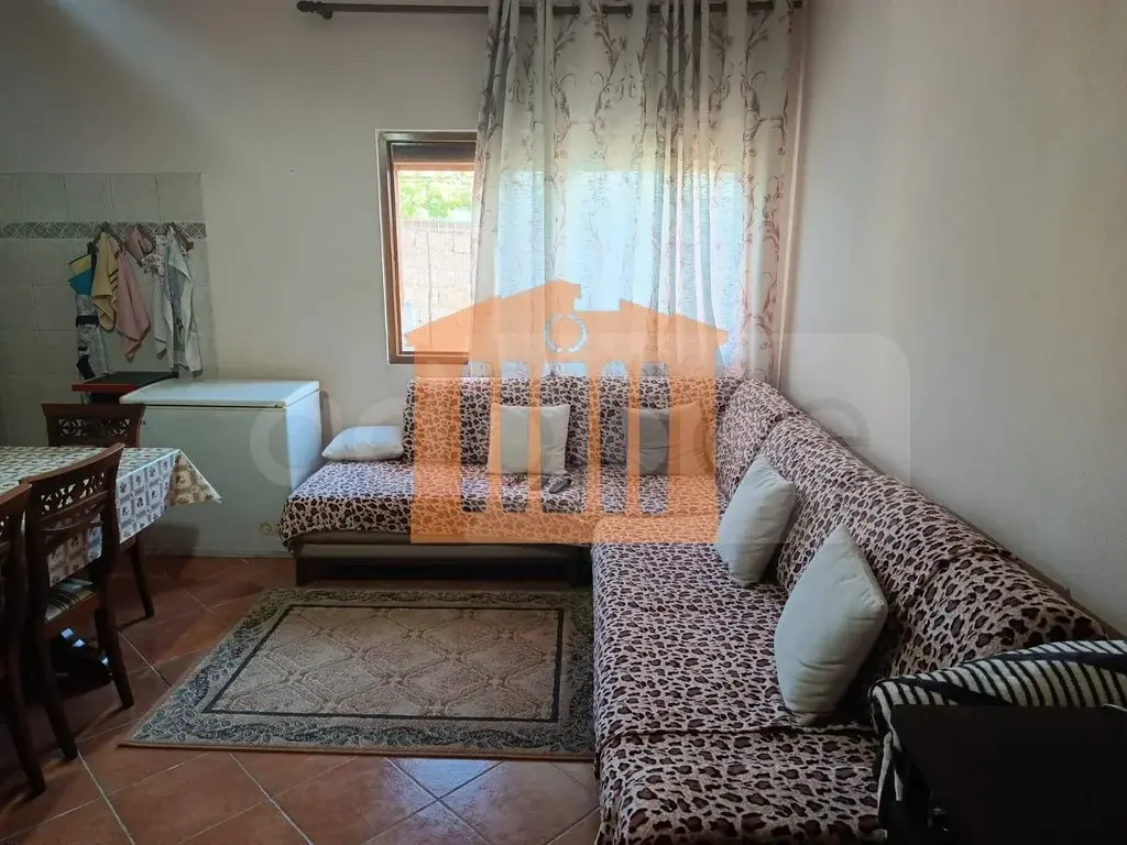 Vilë 489 m² 3 kati