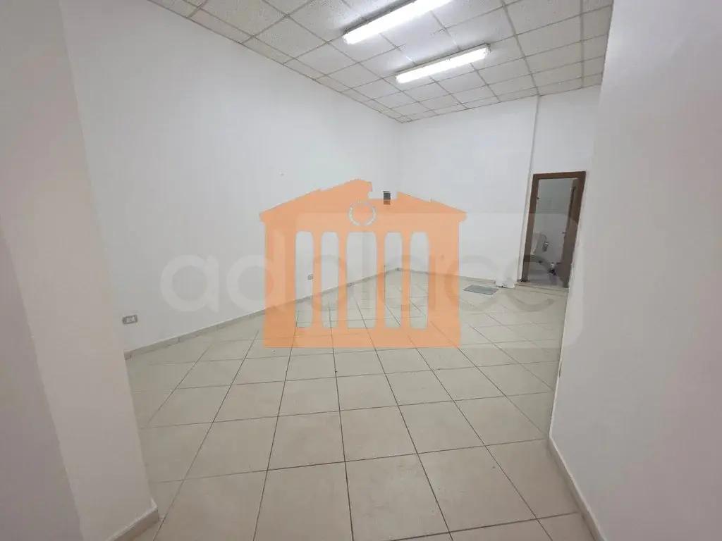 Pasuri të palujtshme komerciale 32 m² 1 kati