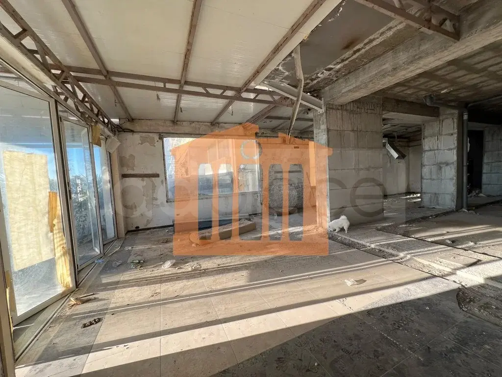 Pasuri të palujtshme komerciale 400 m²