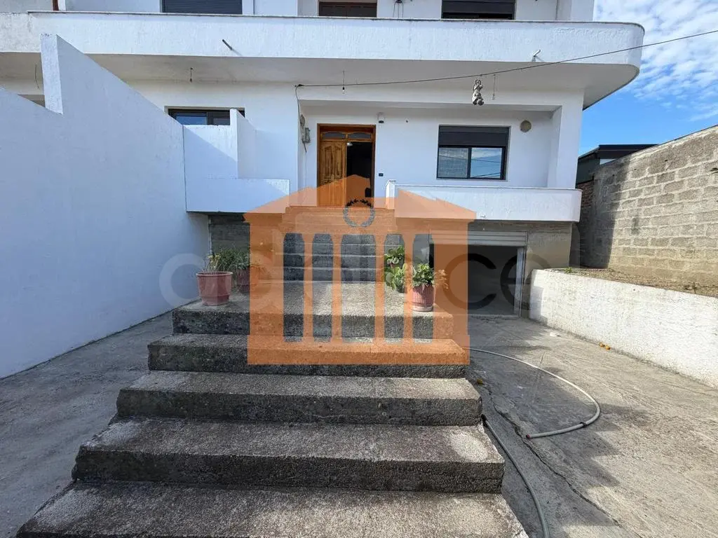 Vilë 400 m² 97 kati
