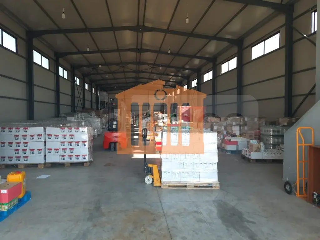 Pasuri të palujtshme komerciale 700 m²
