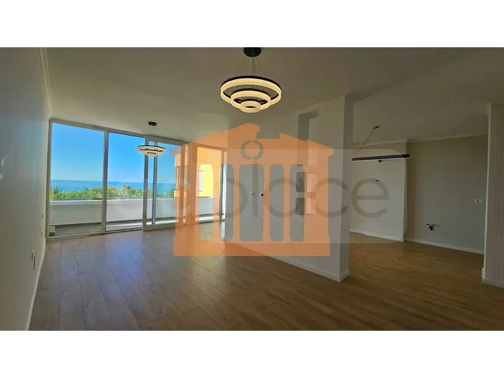 Apartament 1+3 dhoma 129 m² 9 kati