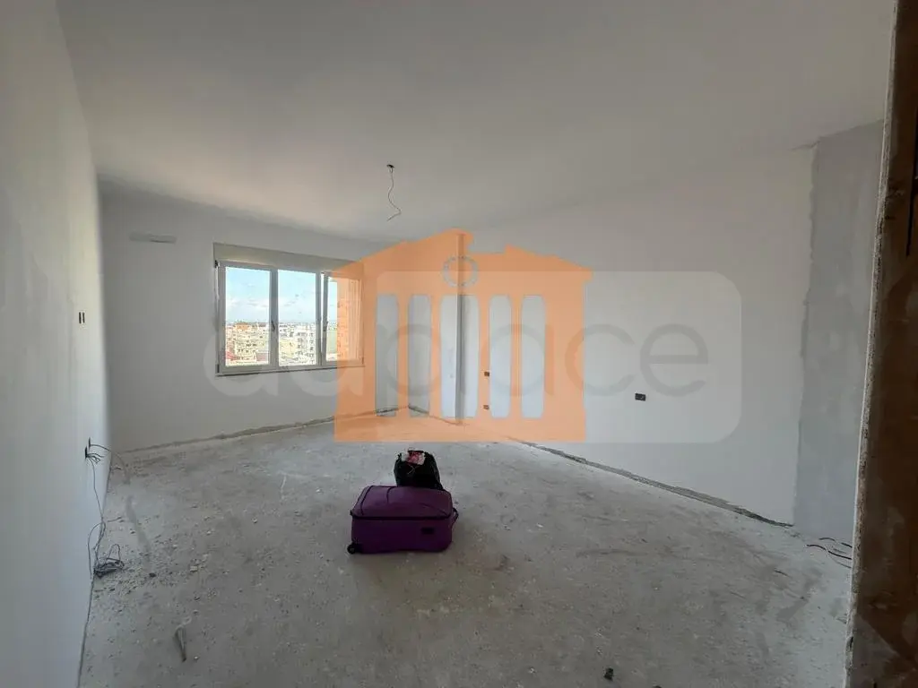 Apartament 1+2 dhoma 126 m² 6 kati