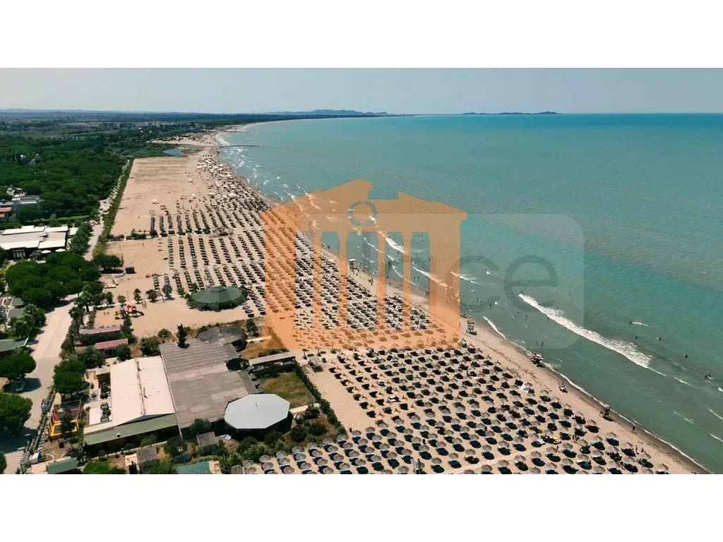 Parcela toke 3700 m²