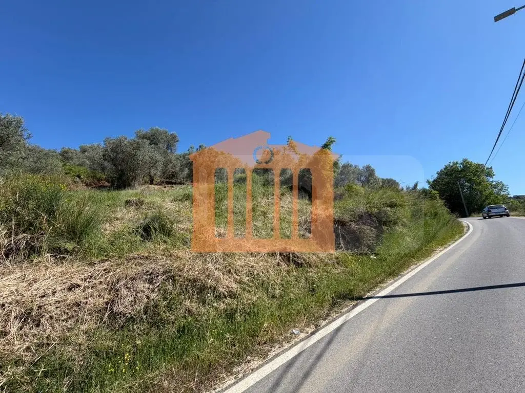 Land plot 300 m²