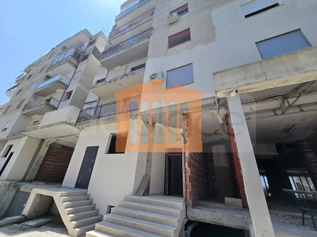 Apartament 1+1 dhoma 74 m² 2 kati