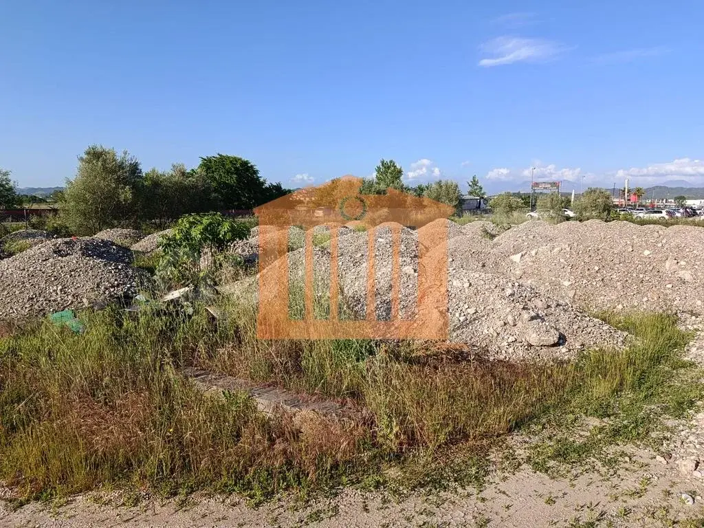 Parcela toke 4000 m²