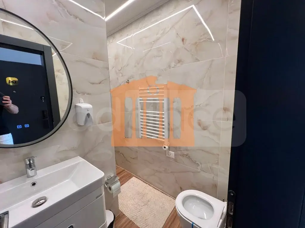 Pasuri të palujtshme komerciale 139 m² 5 kati