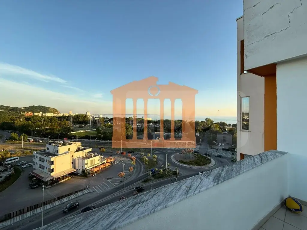 Apartament 1+3 dhoma 74 m² 8 kati