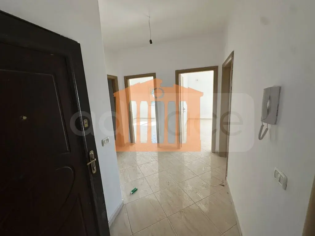 Apartament 1+3 dhoma 98 m² 6 kati